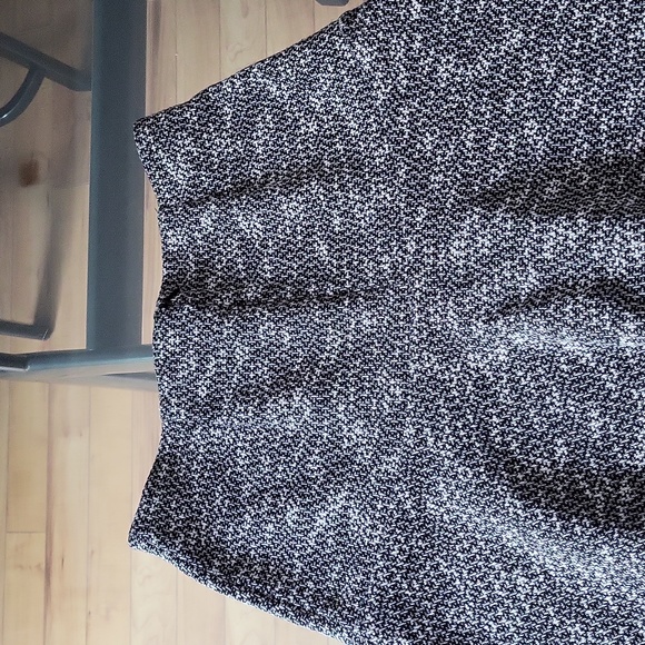 Loft by Ann Taylor Tweed skirt - Picture 9 of 12